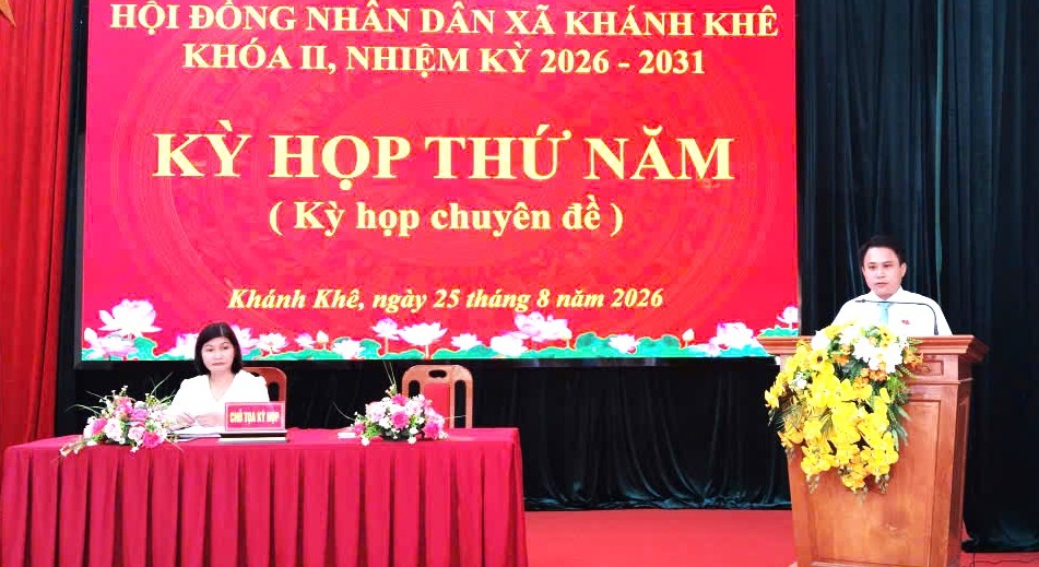 HĐND  xã Khánh Khê khóa II tổ chức Kỳ họp thứ Năm (Kỳ họp chuyên đề) xem xét, quyết định các nội dung về tổ chức bộ máy, biên chế