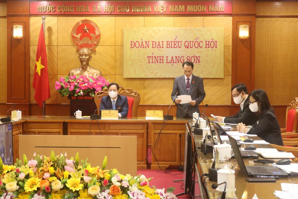 Đoàn ĐBQH tỉnh tham dự phiên chất vấn và trả lời chất vấn tại phiên họp thứ 9 của Uỷ ban Thường vụ Quốc hội