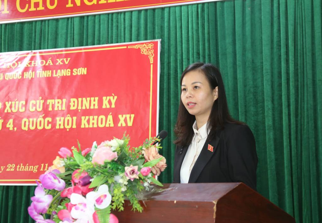 Đoàn đại biểu Quốc hội tỉnh tiếp xúc cử tri định kỳ sau kỳ họp thứ 4, Quốc hội khoá XV tại các cụm xã trên địa bàn huyện Văn Lãng