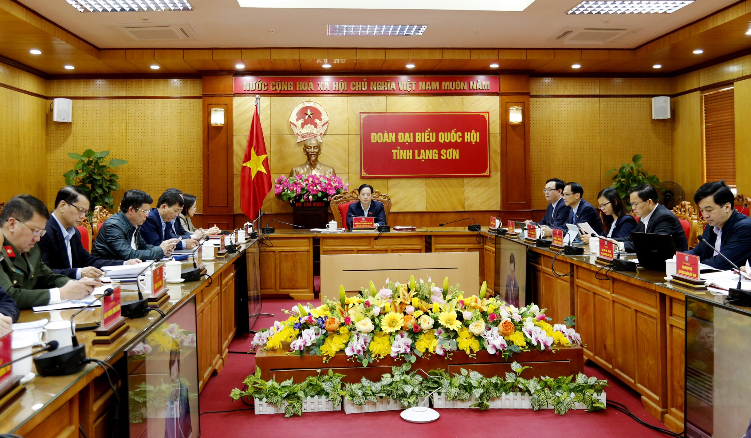 Đại biểu Quốc hội tỉnh Lạng Sơn tham gia chất vấn tại phiên họp thứ 31 của Ủy ban Thường vụ Quốc hội