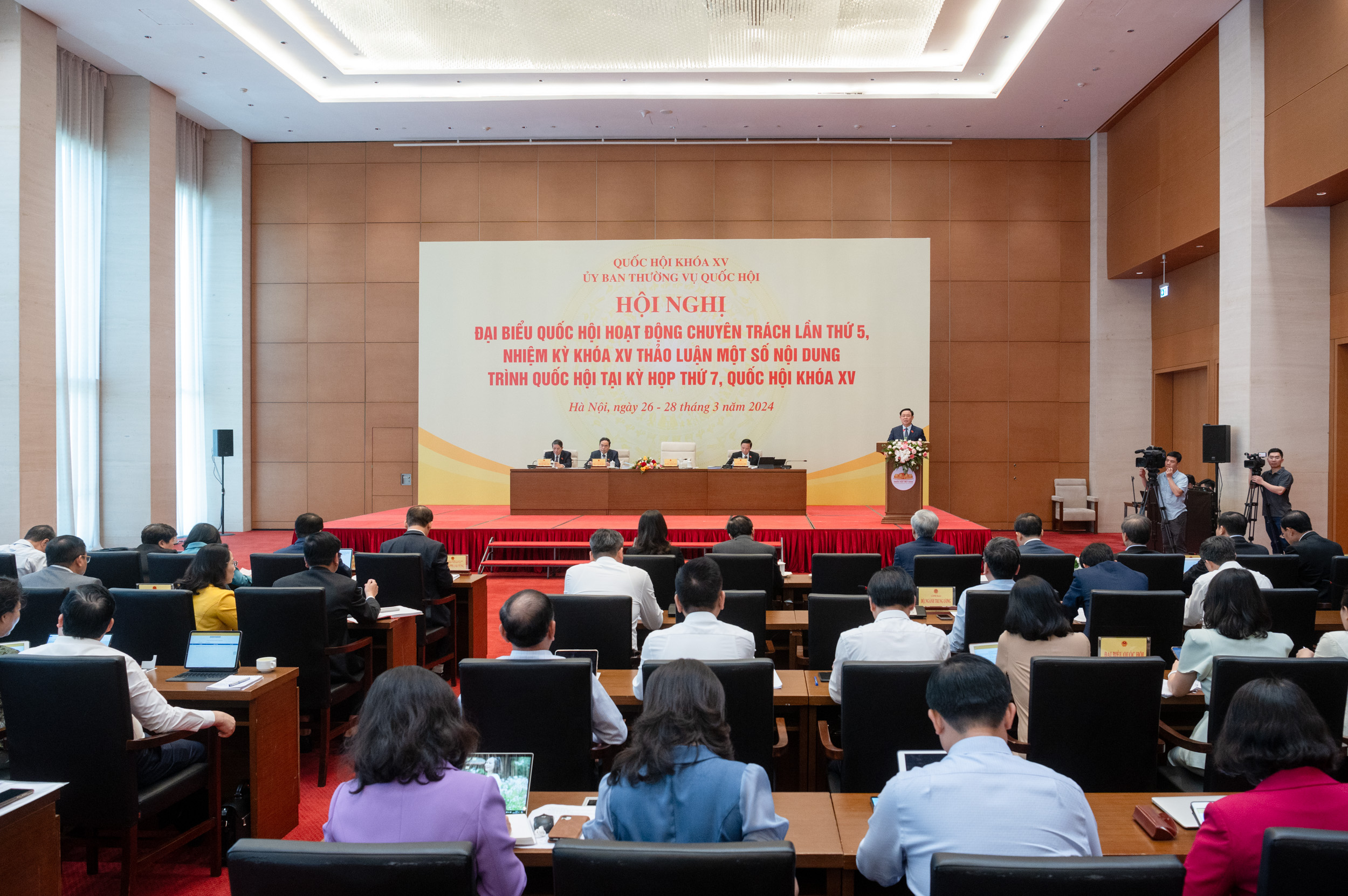 Đại biểu Quốc hội tỉnh Lạng Sơn tham gia ý kiến góp ý hoàn thiện dự thảo Luật tại Hội nghị đại biểu Quốc hội chuyên trách lần thứ 5