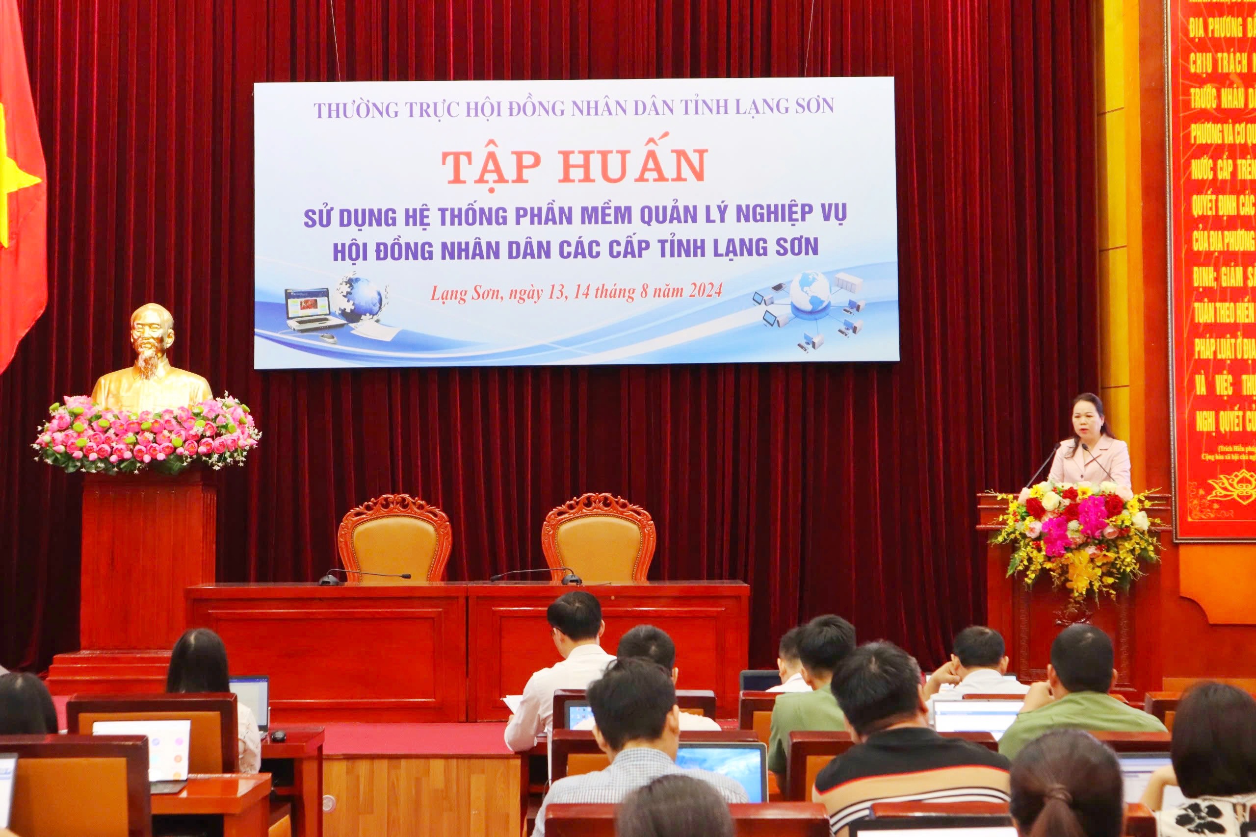 Thường trực HĐND tỉnh tổ chức tập huấn sử dụng Hệ thống phần mềm  Quản lý nghiệp vụ HĐND các cấp tỉnh Lạng Sơn