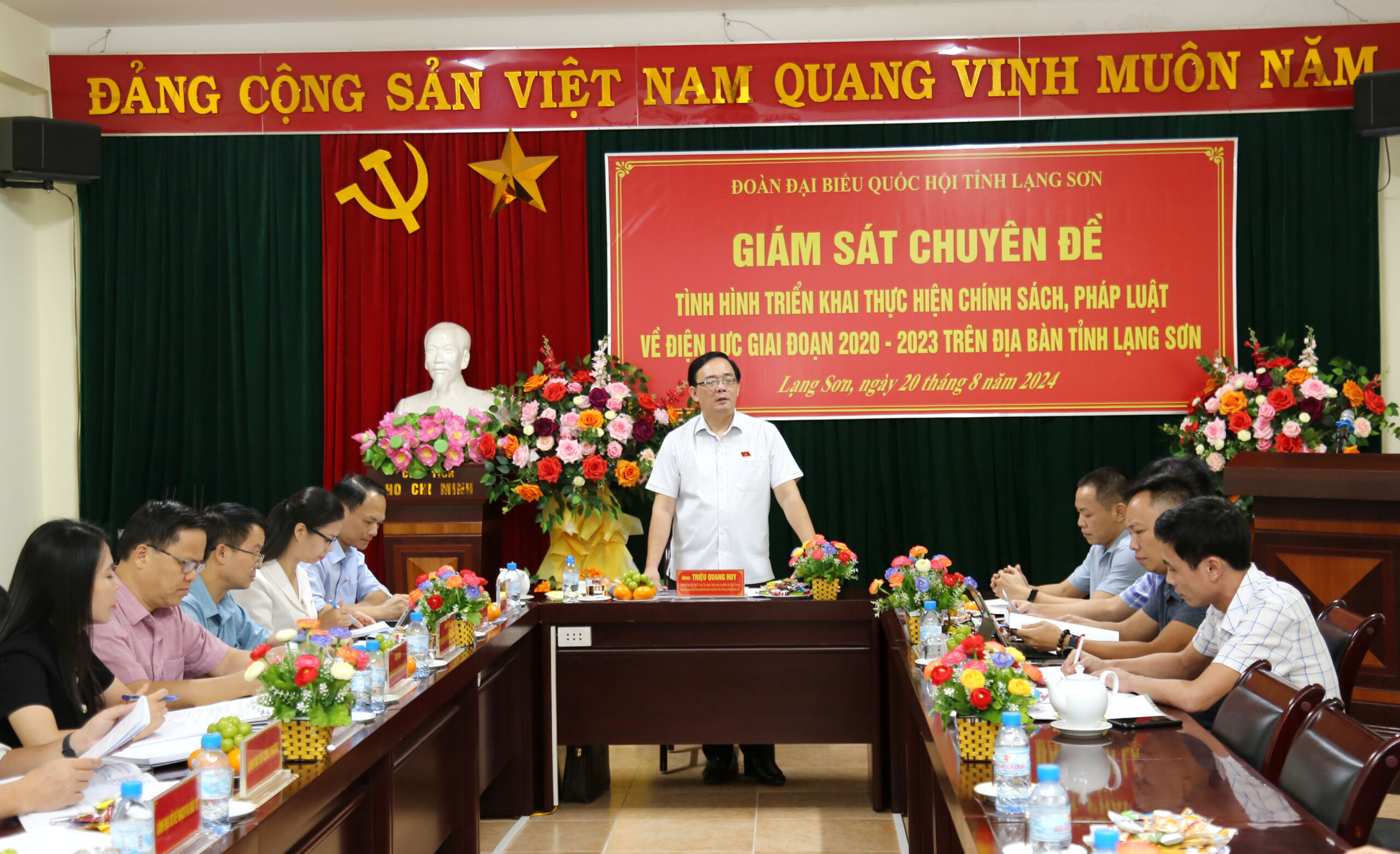 Đoàn ĐBQH tỉnh Lạng Sơn khảo sát tại Công ty Nhiệt điện Na Dương  và Công ty Cổ phần Xi măng Đồng Bành