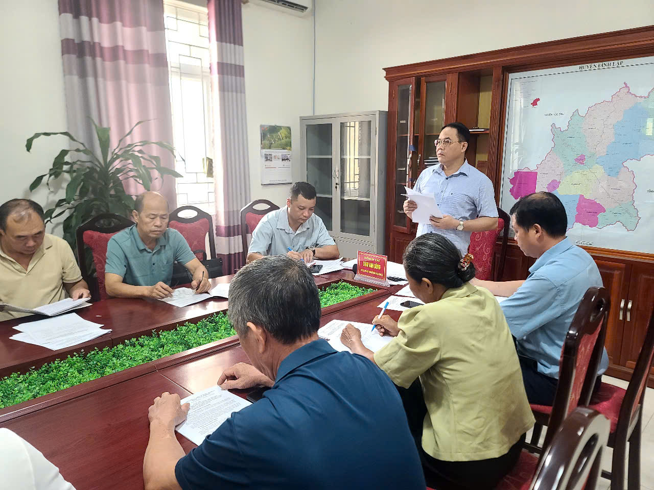 Thường trực HĐND xã Đình Lập giám sát việc thực hiện Nghị quyết số 18-NQ/ĐU của Ban Chấp hành Đảng bộ xã