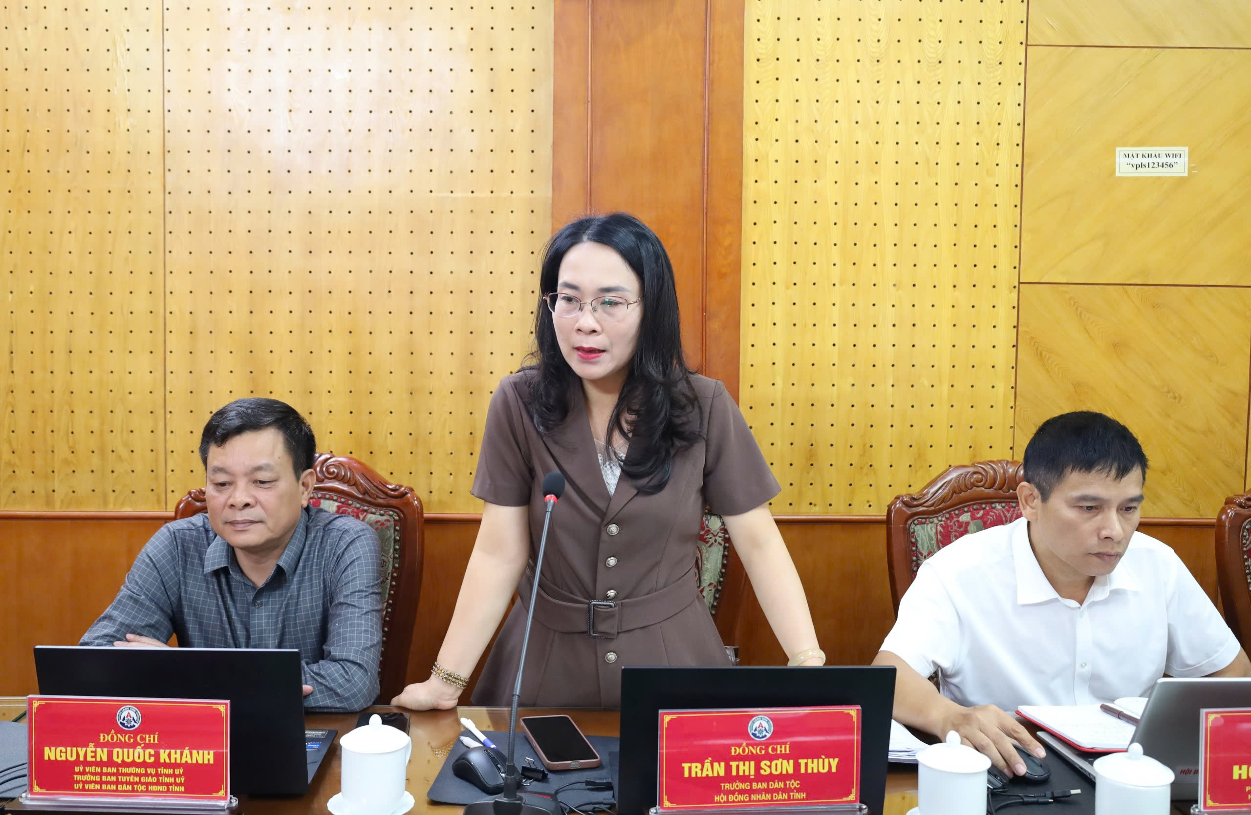 Thường trực HĐND tỉnh làm việc với Ban Dân tộc HĐND tỉnh
