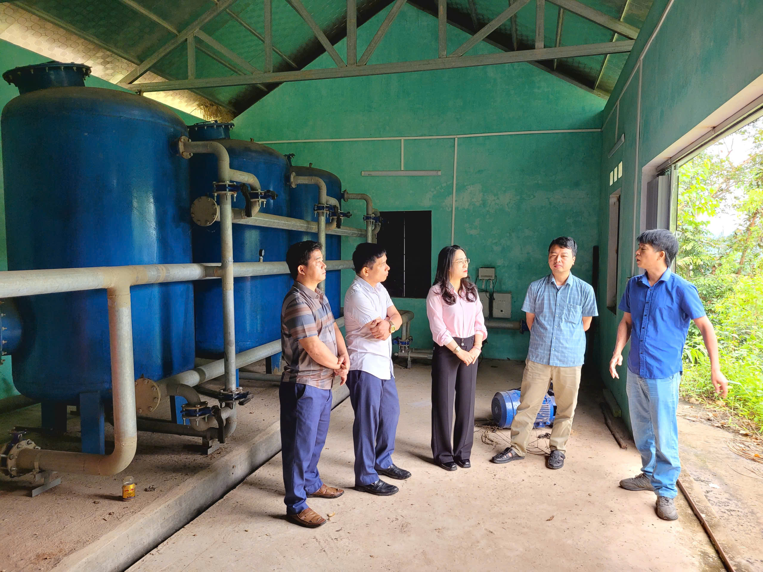 Đoàn khảo sát Ban Dân tộc HĐND tỉnh khảo sát công trình cấp nước sạch tại xã Thái Bình và xã Lộc Bình