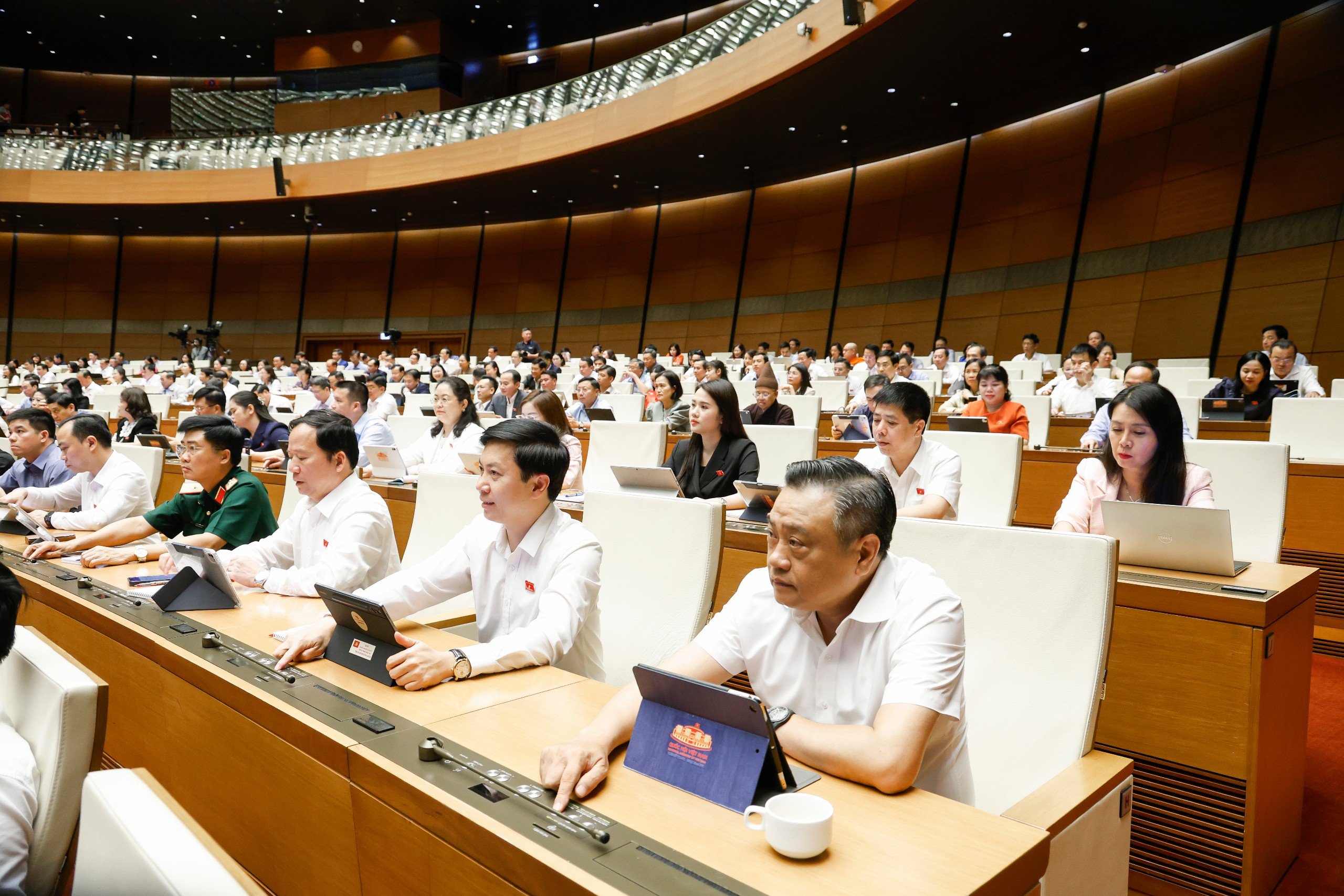 Đại biểu Quốc hội tỉnh kiến nghị rà soát đánh giá hiệu quả  việc thực hiện Luật Thuế sử dụng đất phi nông nghiệp