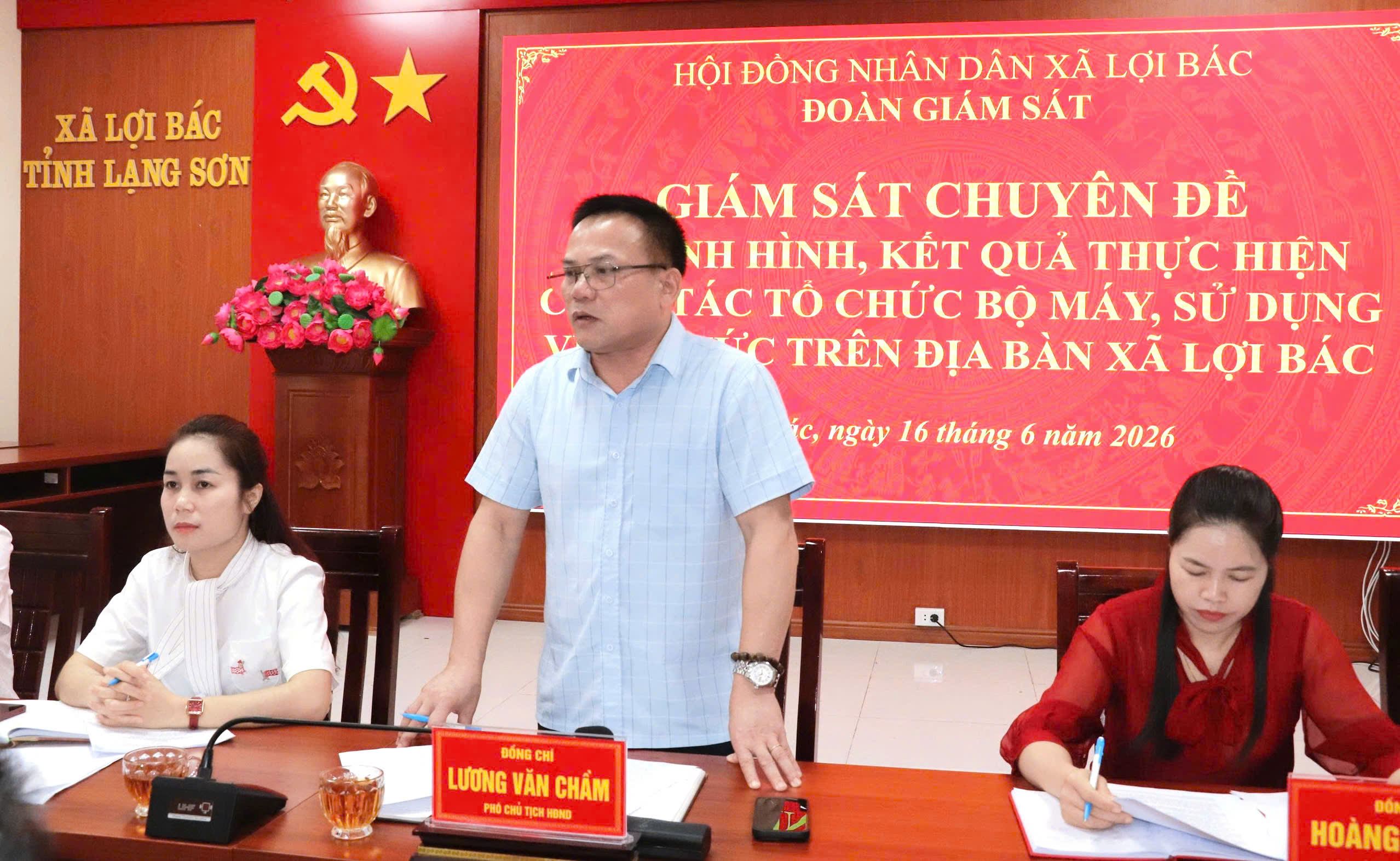Đoàn giám sát của Hội đồng nhân dân xã về tình hình, kết quả thực hiện công tác tổ chức bộ máy sử dụng viên chức trên địa bàn xã Lợi Bác