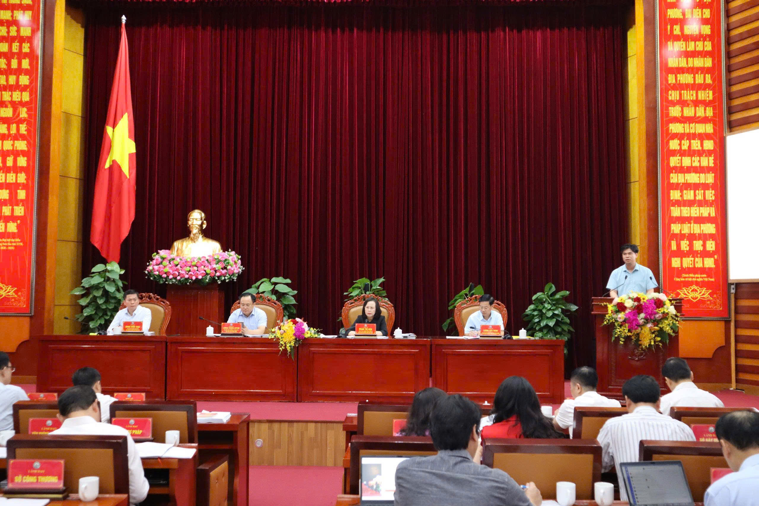 Thường trực HĐND tỉnh họp liên tịch để dự kiến nội dung kỳ họp thường lệ cuối năm 2025