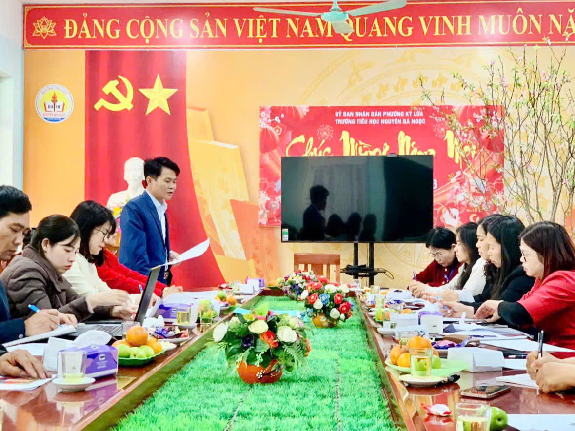 Ban Kinh tế - Ngân sách HĐND phường Kỳ Lừa tổ chức giám sát việc quản lý, sử dụng tài sản công tại Trường Tiểu học Nguyễn Bá Ngọc 