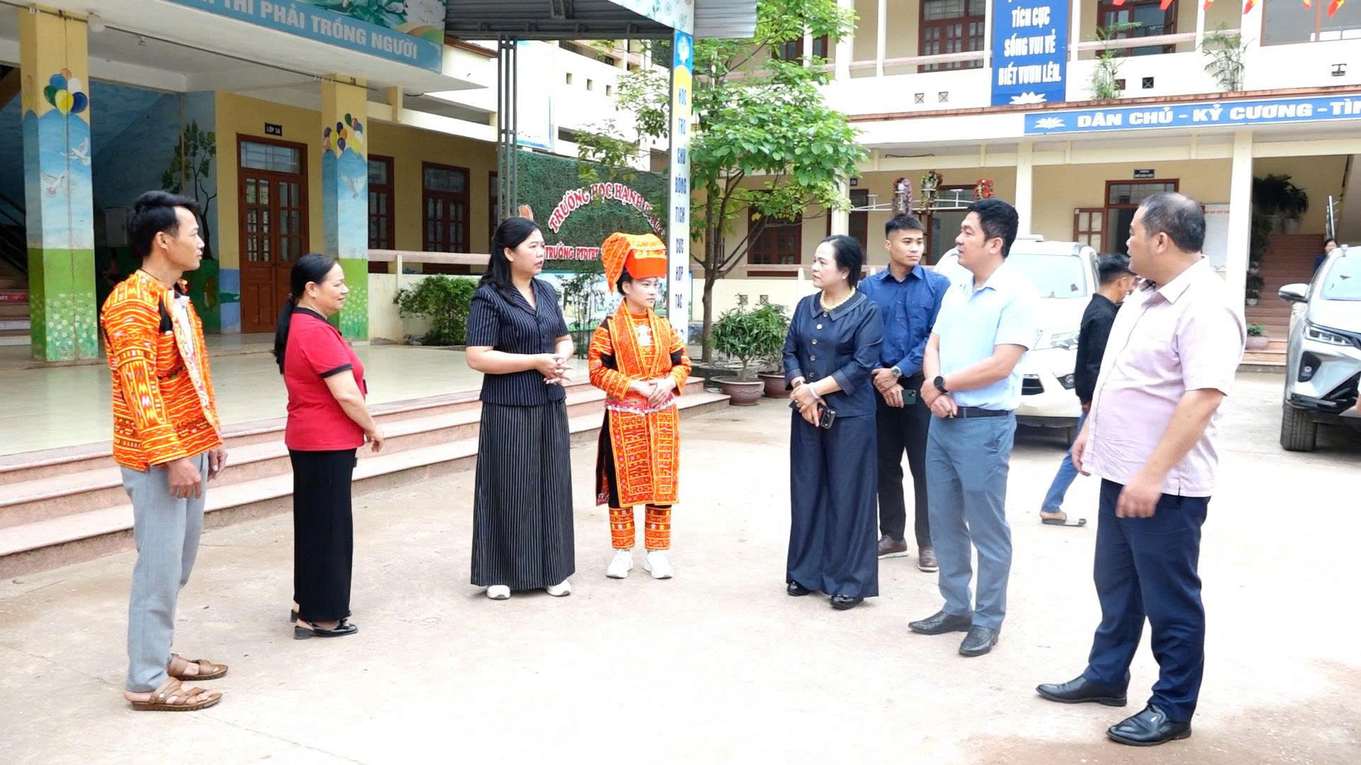 Tổ đại biểu HĐND tỉnh số 06 khảo sát kết quả thực hiện Nghị quyết số 33/2025/NQ-HĐND ngày 10/11/2025; Nghị quyết số 02/2025/NQ-HĐND ngày 10/12/2025 của HĐND tỉnh trên địa bàn xã Kiên Mộc