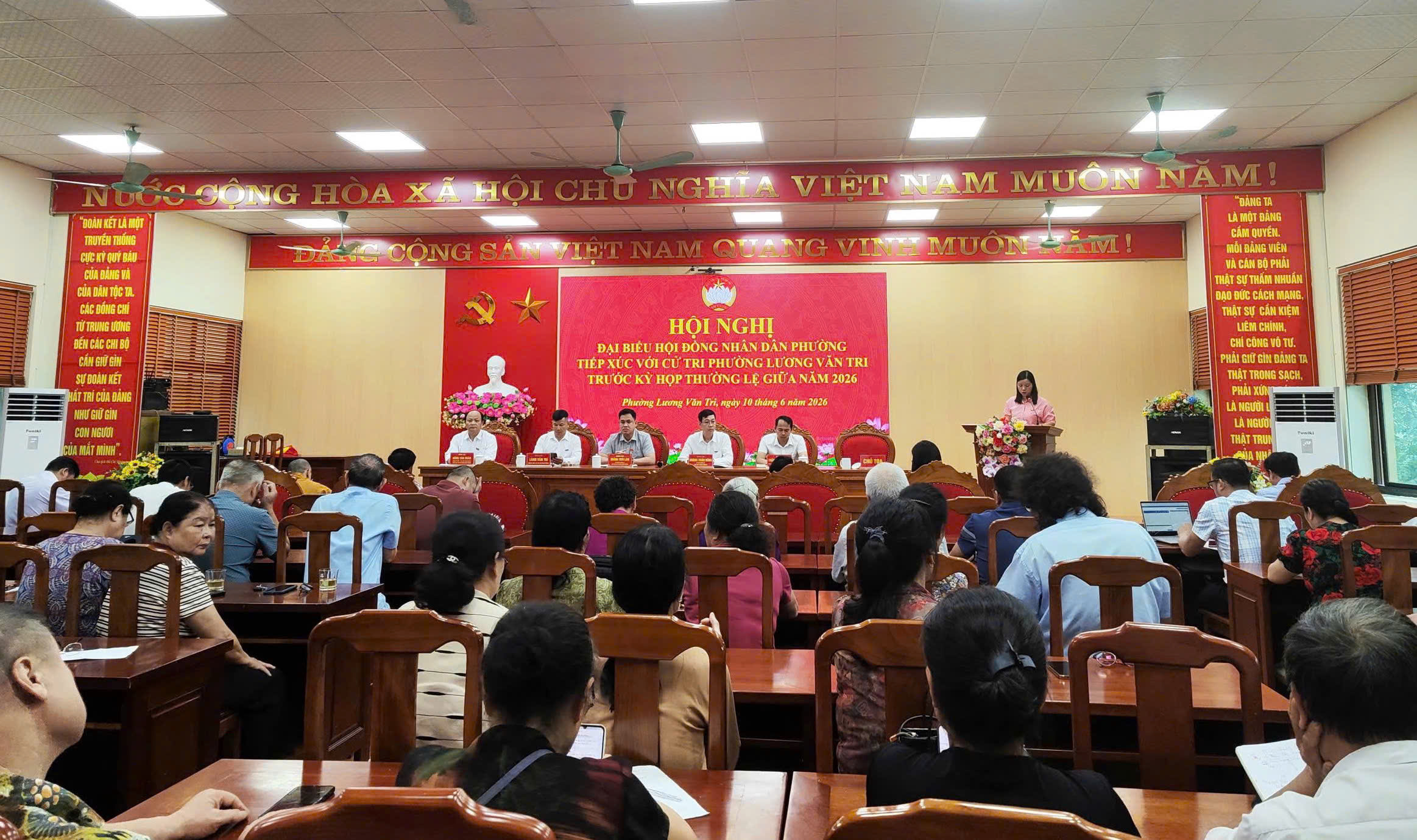 Đại biểu HĐND phường Lương Văn Tri tiếp xúc cử tri trước kỳ họp thường lệ giữa năm 2026